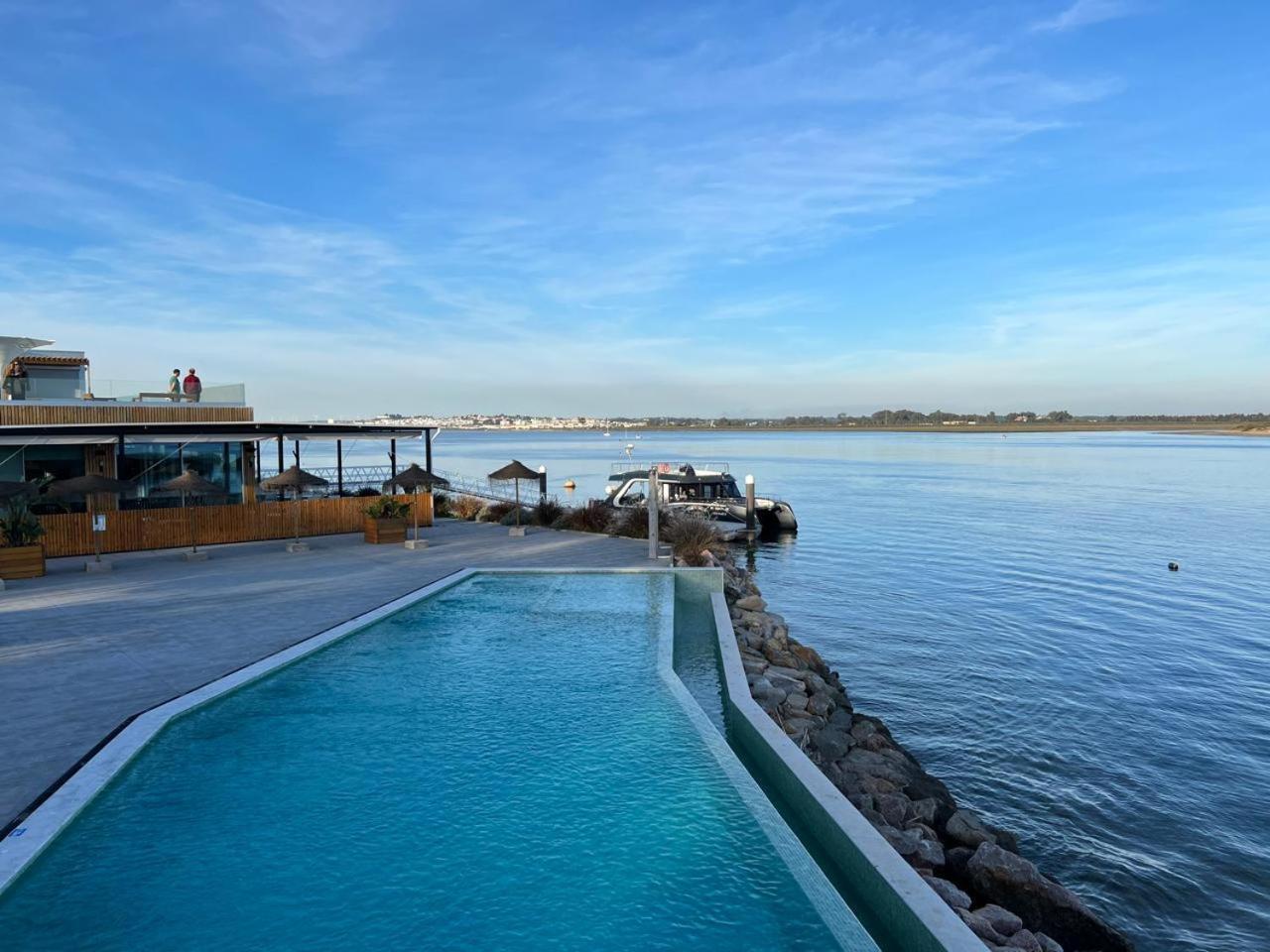 818 Centro Nautico Bungalows Vila Real de Santo António Exterior foto